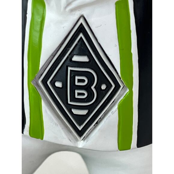 BVB 6" Wir Sind Borussia Dortmund Garden Gnome Scarf Soccer Ball Figure - Picture 6 of 9